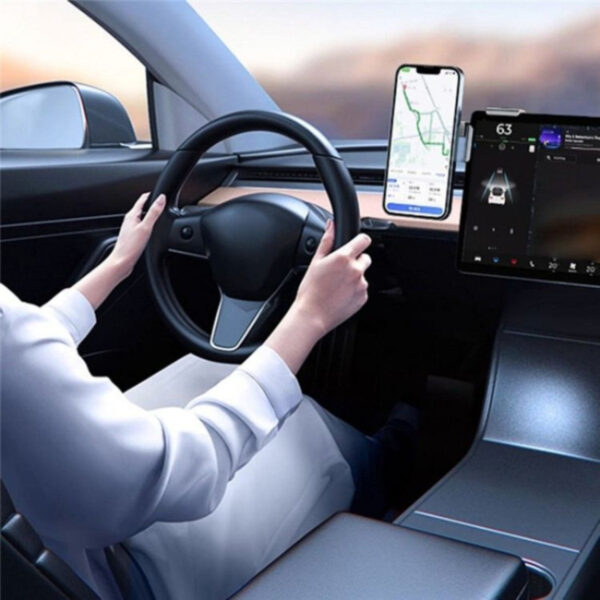 Car Screen Magnetic Wireless Charging Bracket - Image 6