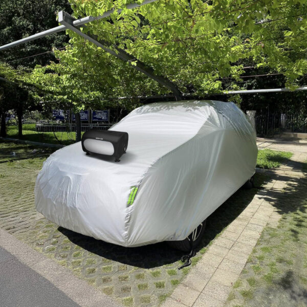 Green Lion Auto Car Cover with Remote Control - Black